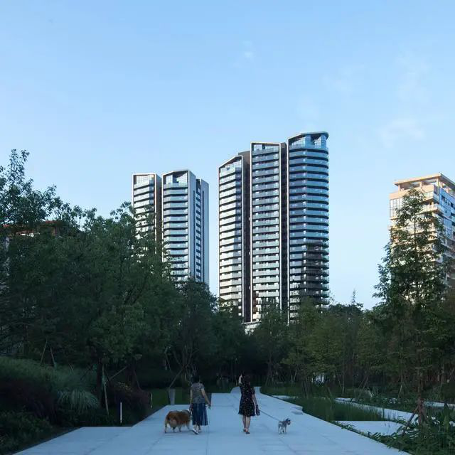 2020国际高层建筑奖提名揭晓作品 LUXE LAKE TOWERS / 成都,中国 建筑设计:GRAFT(德国) 2020国际高层建筑奖提名揭晓作品 LUXE LAKE TOWERS / 成都,中国 建筑设计:GRAFT(德国)