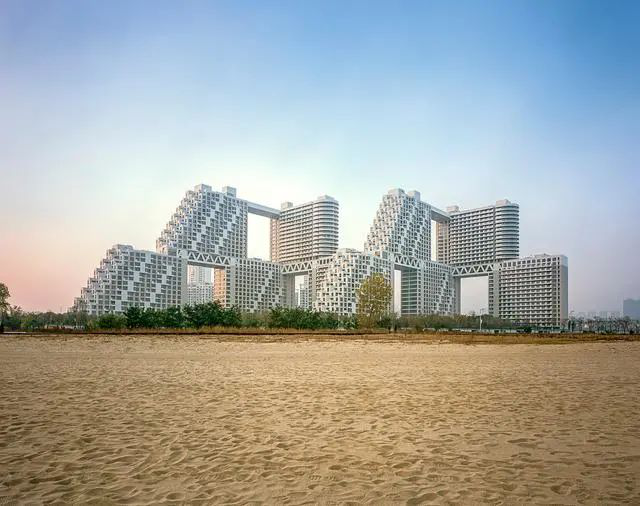 2020国际高层建筑奖提名揭晓作品 金梦湾 / 秦皇岛,中国 建筑设计:Safdie Architects(美国) 2020国际高层建筑奖提名揭晓作品 金梦湾 / 秦皇岛,中国 建筑设计:Safdie Architects(美国)
